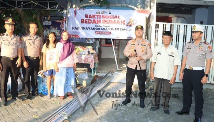 Wujud Kepedulian HUT Bhayangkara ke-80, Polres Gresik Bedah Rumah Purnawirawan Polri di Driyorejo