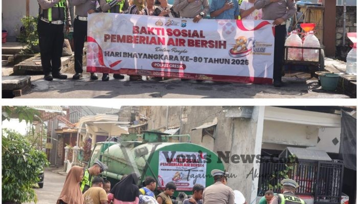 Sambut HUT Bhayangkara ke-80, Polres Gresik Salurkan Air Bersih untuk Warga Duduk Sampeyan