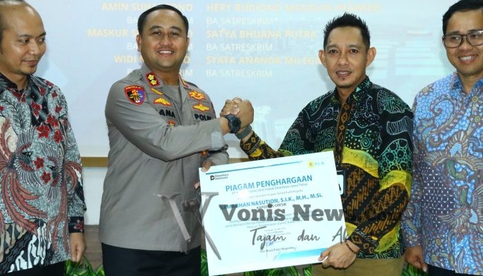 Polres Gresik Terima Penghargaan Tertinggi dari PLN UID Jawa Timur atas Keberhasilan Ungkap Pencurian Kabel Listrik