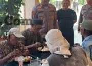 Momen Hangat 300 Warga Makan Bersama di Polsek Wringinanom, Pererat Silaturahmi dan Wujudkan Polri Dekat dengan Masyarakat