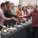Gubernur Koster Pimpin Rakor, Pelayanan Bandara Ngurah Rai Didorong Berkelas Dunia