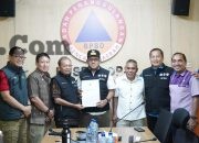 Gubernur Bali Wayan Koster dan Gubernur NTB Lalu Iqbal Salurkan Bantuan Rp1 Miliar untuk Korban Bencana di NTT