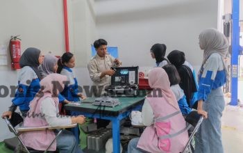 Momentum HPN, Srikandi PLN Ajak Generasi Muda Kenal Lebih Dekat Dunia Energi melalui Program Srikandi Goes to School & Campus