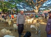 Polsek Dukun Cek Pasar Kambing Kencana, Dukung Ketahanan Pangan di Kabupaten Gresik