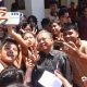 Penuh Kegembiraan dan Keharmonisan, Gubernur Bali Wayan Koster Traktir Siswa SMPN 13 Denpasar Nasi Jinggo